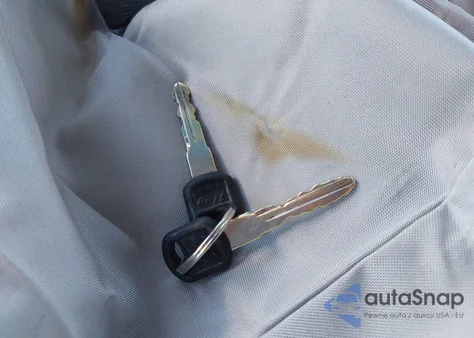 1996 GMC Sierra C1500 z USA, uszkodzony, nr VIN 2GTEC19R6T1519146